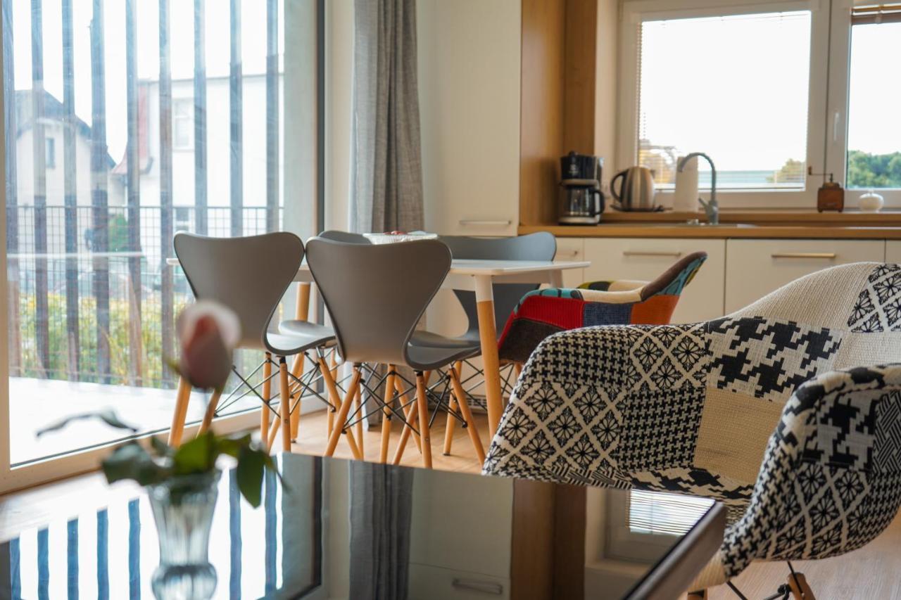 Vila Vekose - Apartman S Terasou A Zahradou Hradec Králové Eksteriør billede